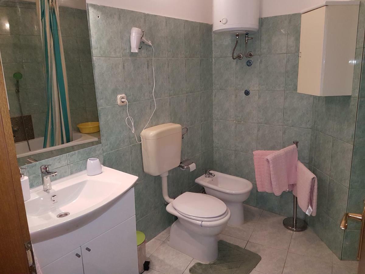Apartment Lju On The Beach Spalato Esterno foto